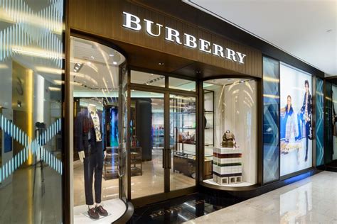 burberry emporium mall.